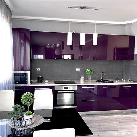 Luxurious Accommodation Floresti  Ngoại thất bức ảnh